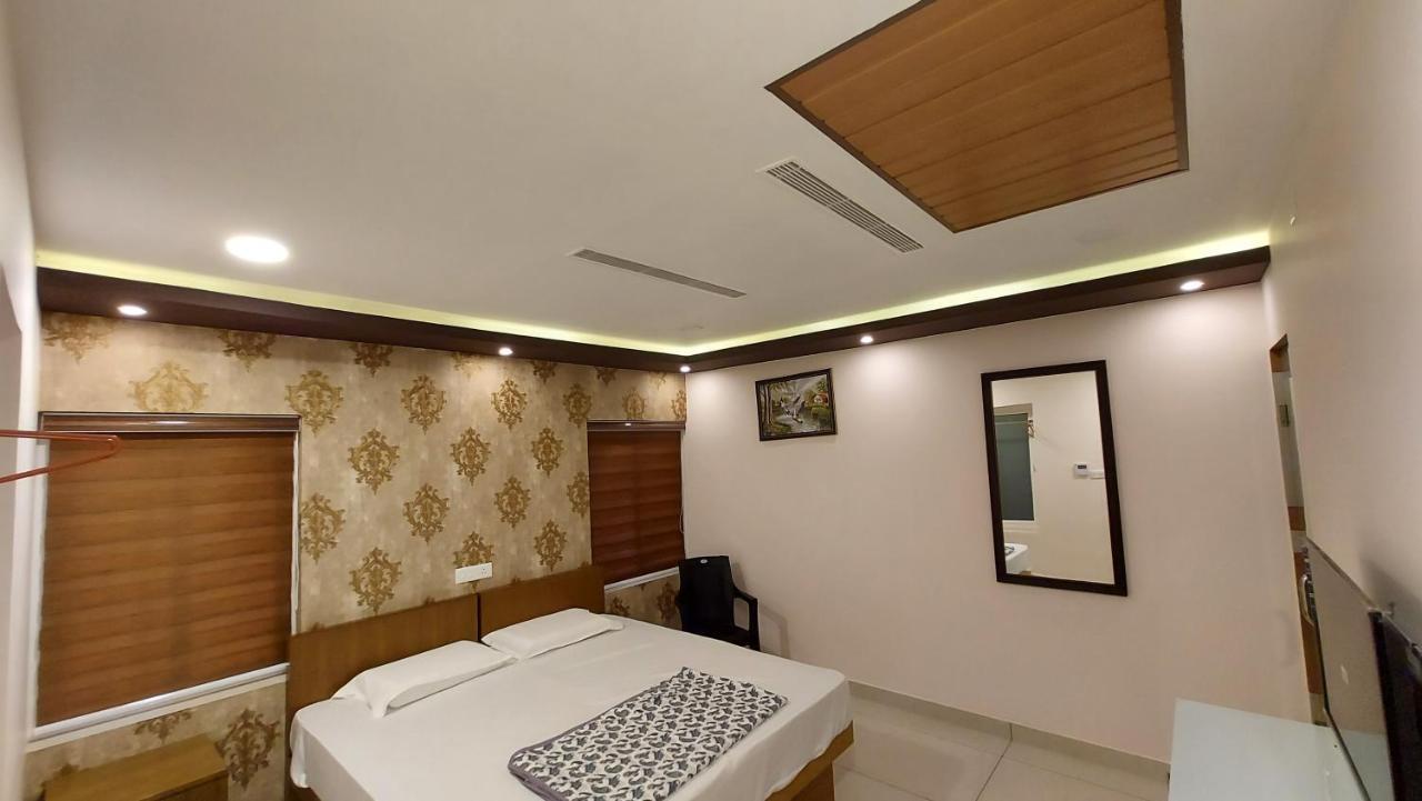 Majestic Inn Thiruvananthapuram Dış mekan fotoğraf